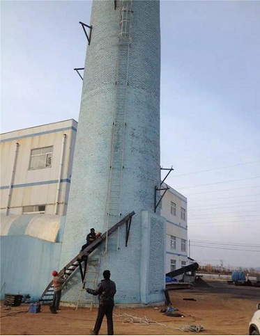 包头烟囱安装旋转梯安全防护办法-锦州