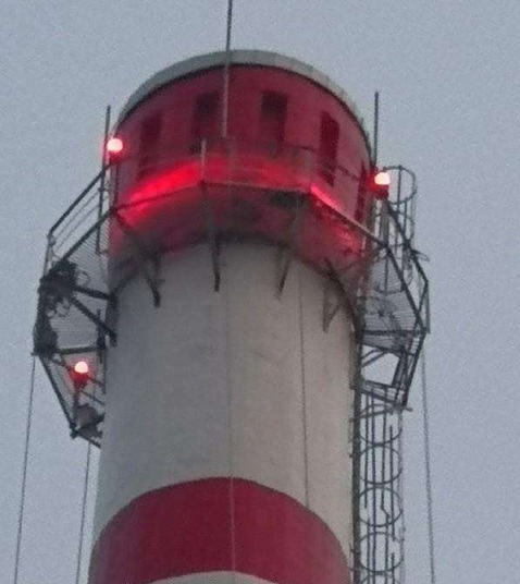 蚌埠烟囱安装航标灯-太阳能航空障碍灯的主要用途