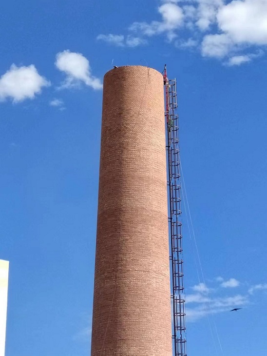 铜川烟囱拆除公司:如何实现高效,环保与安全？