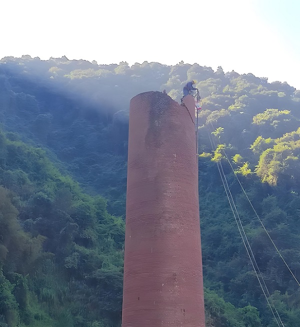 烟囱人工拆除的安全规范与实战技巧